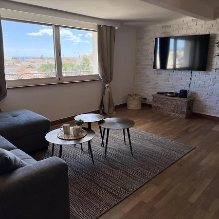 Le Provencal Apartment *